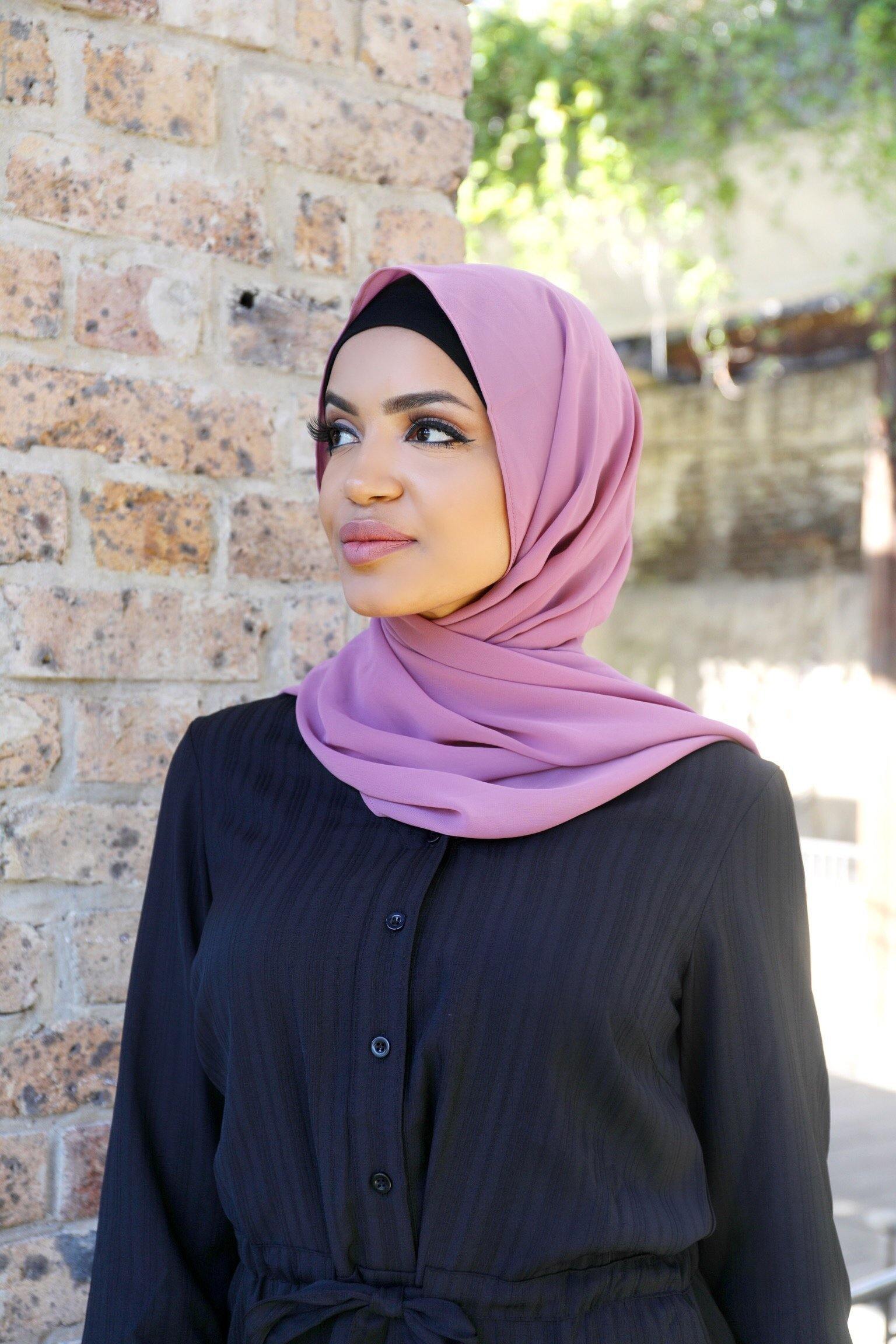 Candy Pink Plain Chiffon Hijab - Divinity Collection