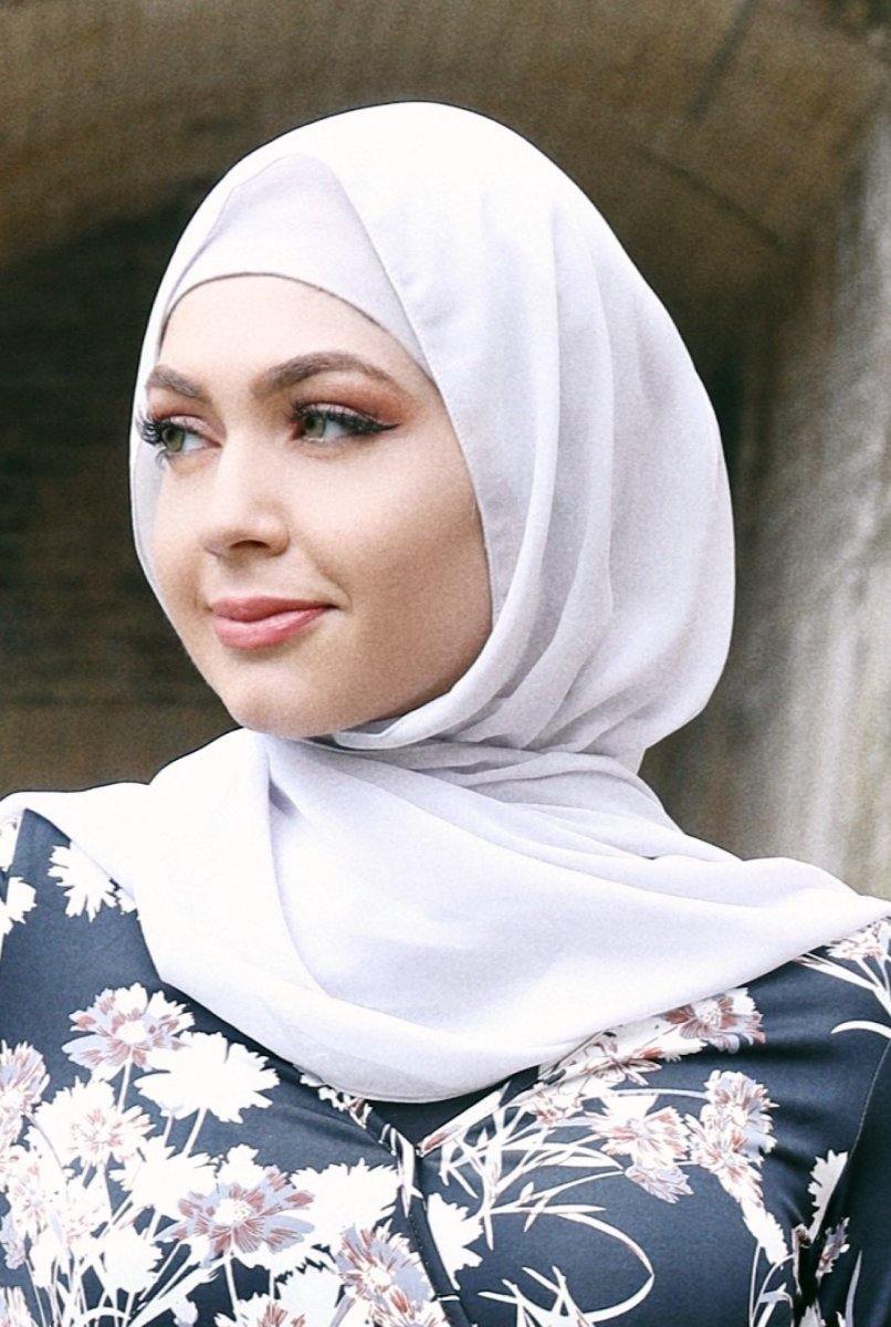Lightest Grey Plain Chiffon Hijab - Divinity Collection