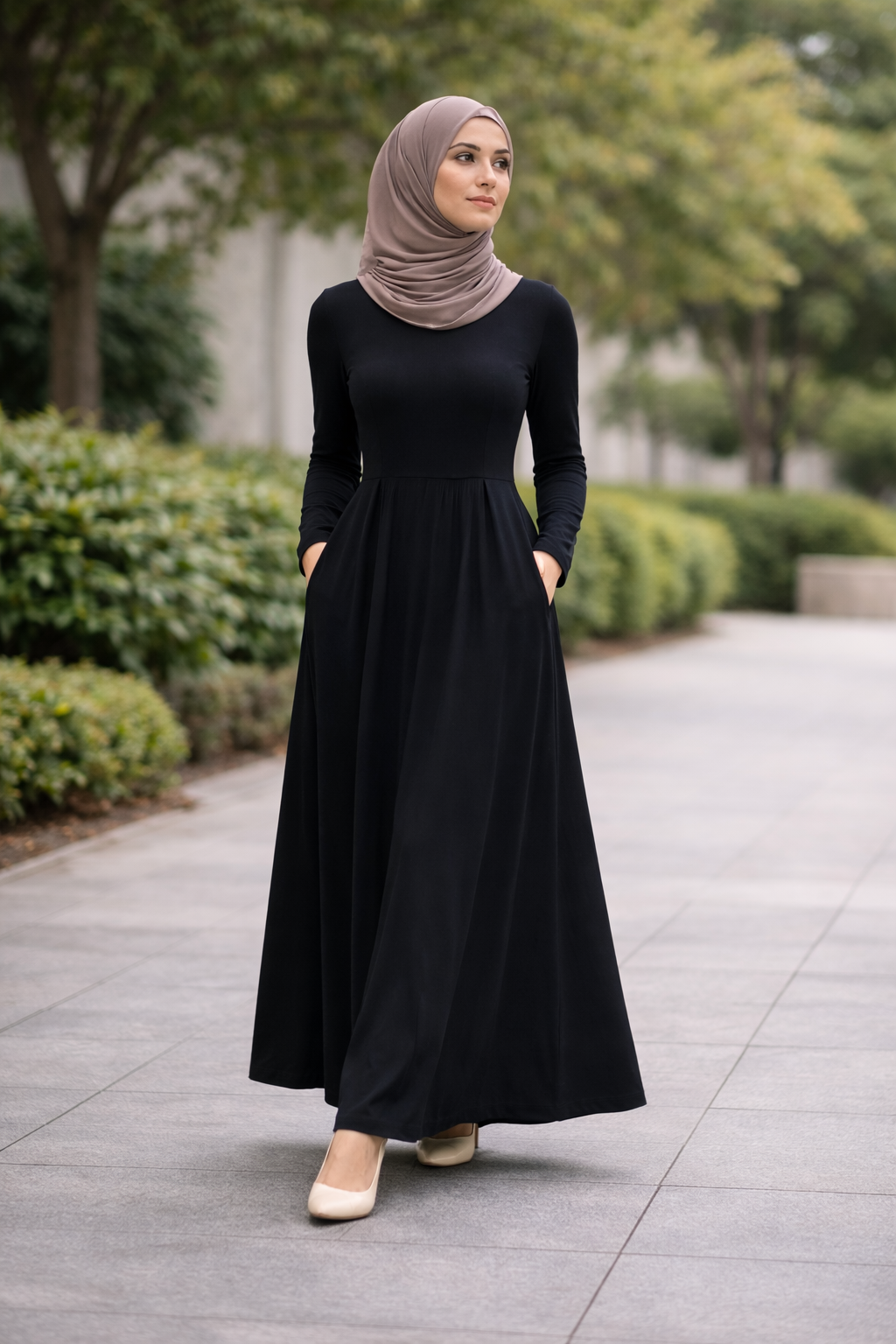 The Essential Ponte Pleated Maxi – Black | Discreet Side Pockets